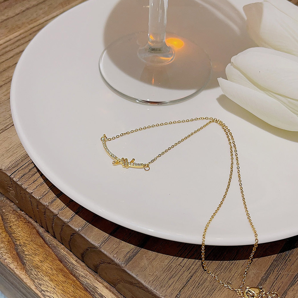 Wholesale Titanium Steel Zircon Smile Necklace Clavicle Chain